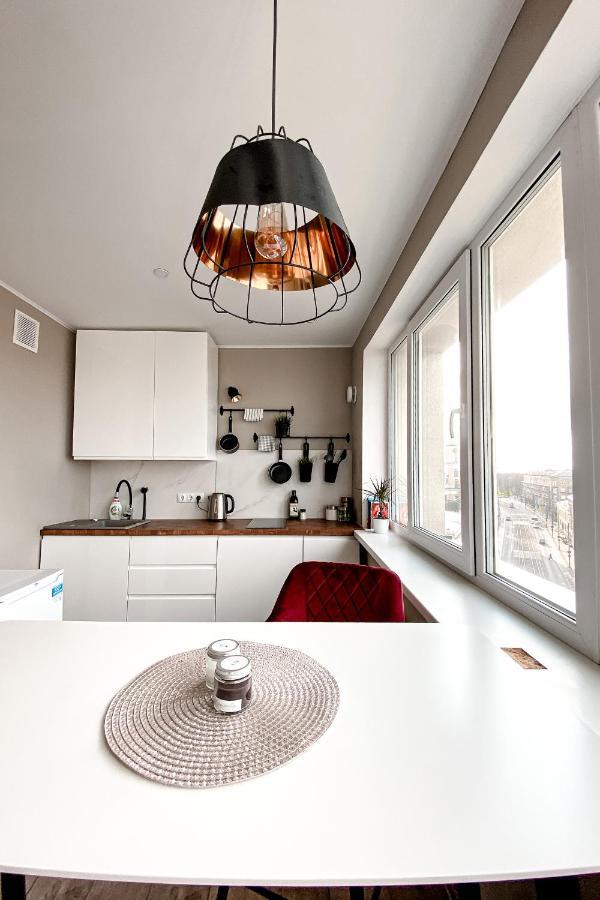 Promenade Apartment *
